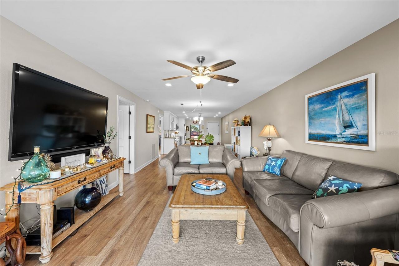 4750 Brittany Drive S, Unit 126, Saint Petersburg, FL 33715 Photo