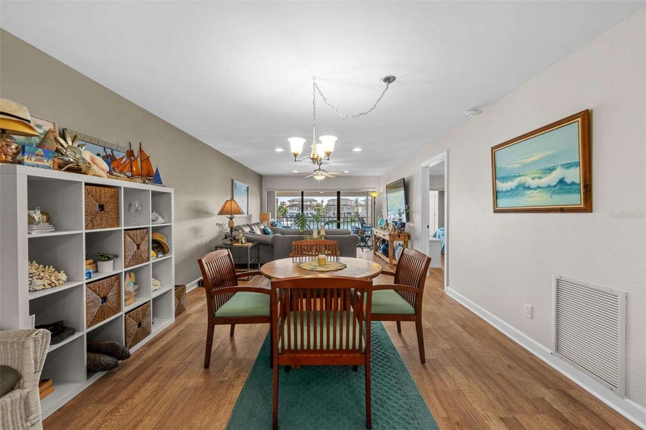 4750 Brittany Drive S, Unit 126, Saint Petersburg, FL 33715 Photo