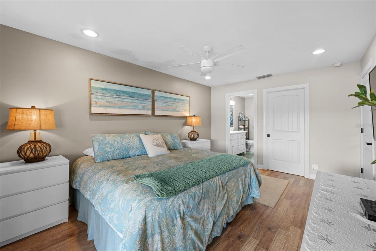 4750 Brittany Drive S, Unit 126, Saint Petersburg, FL 33715 Photo