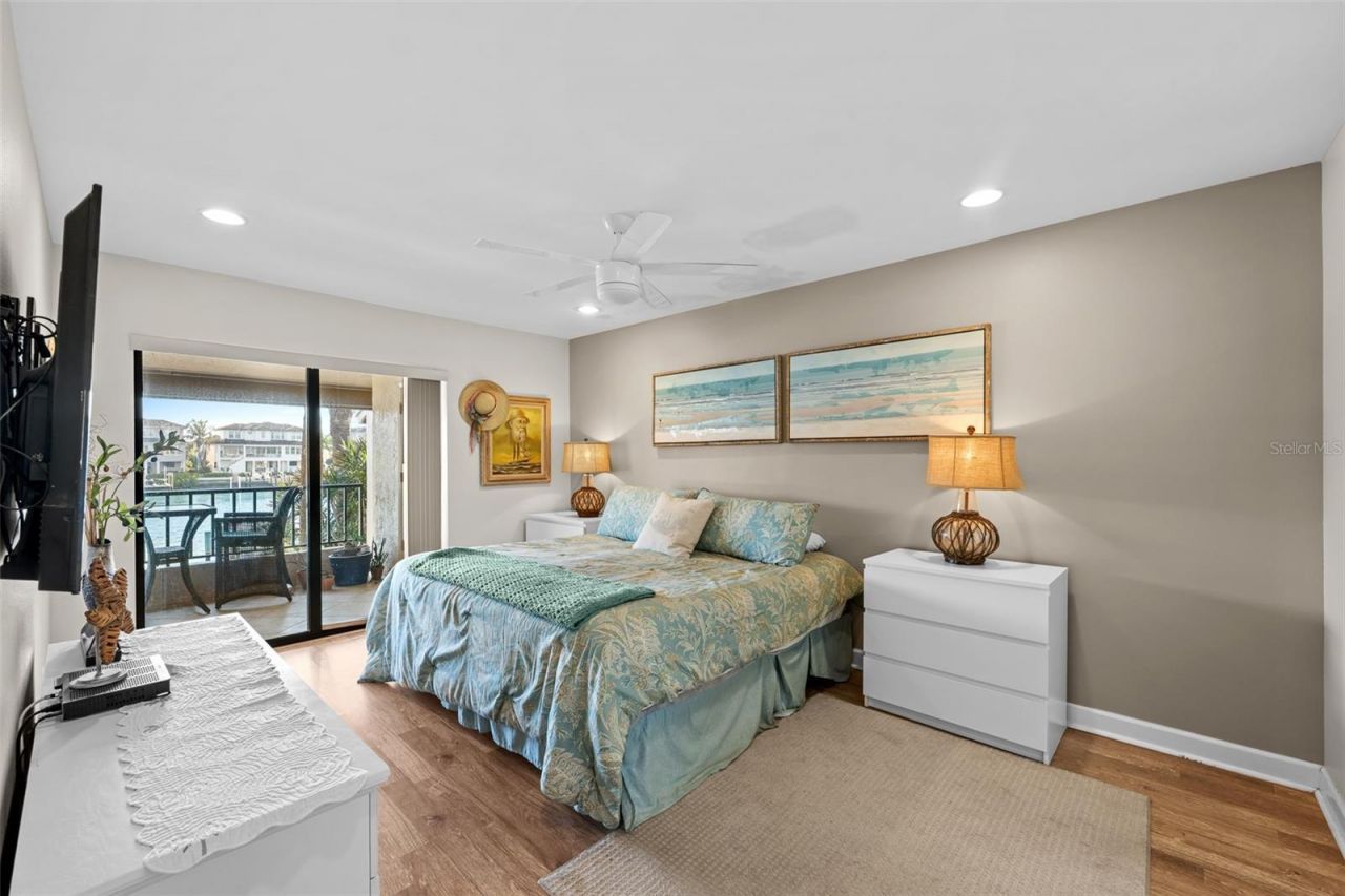 4750 Brittany Drive S, Unit 126, Saint Petersburg, FL 33715 Photo