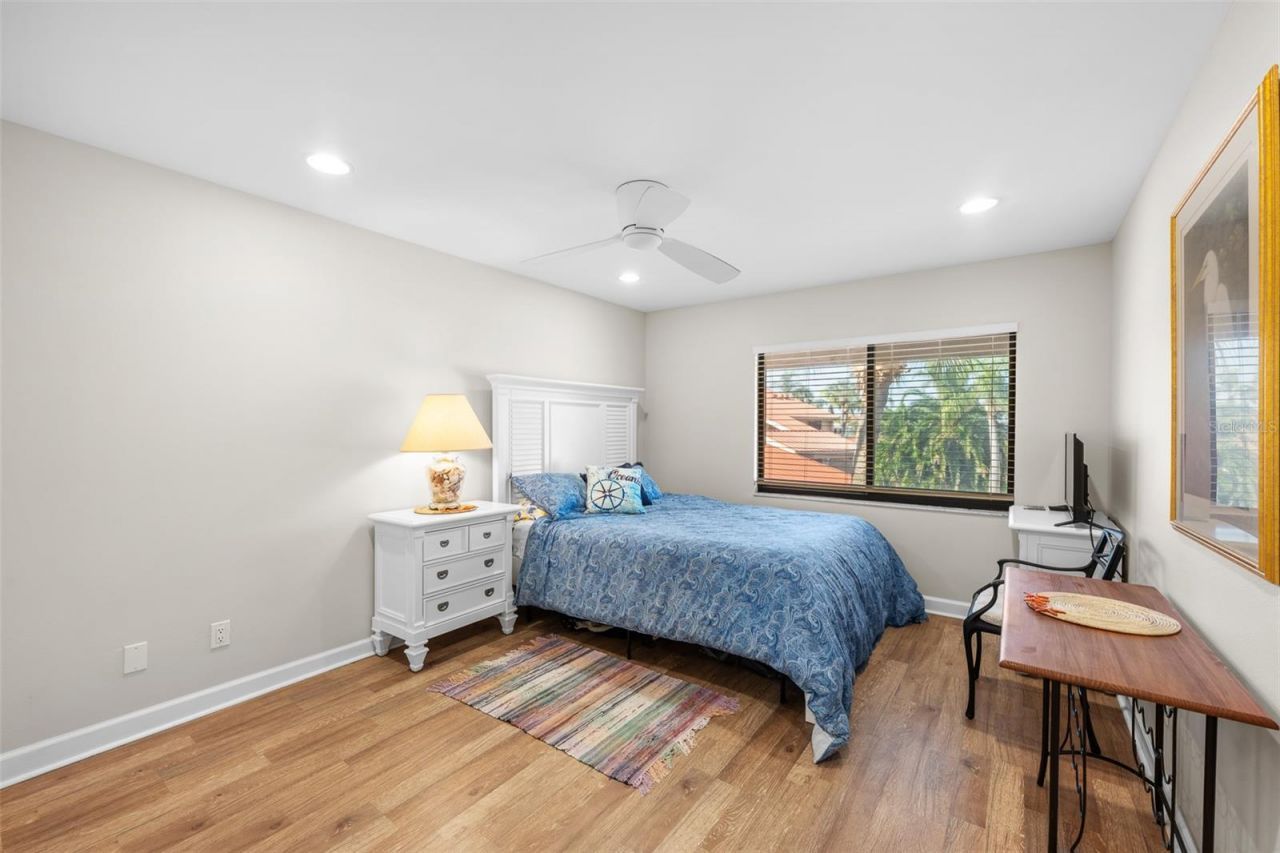 4750 Brittany Drive S, Unit 126, Saint Petersburg, FL 33715 Photo