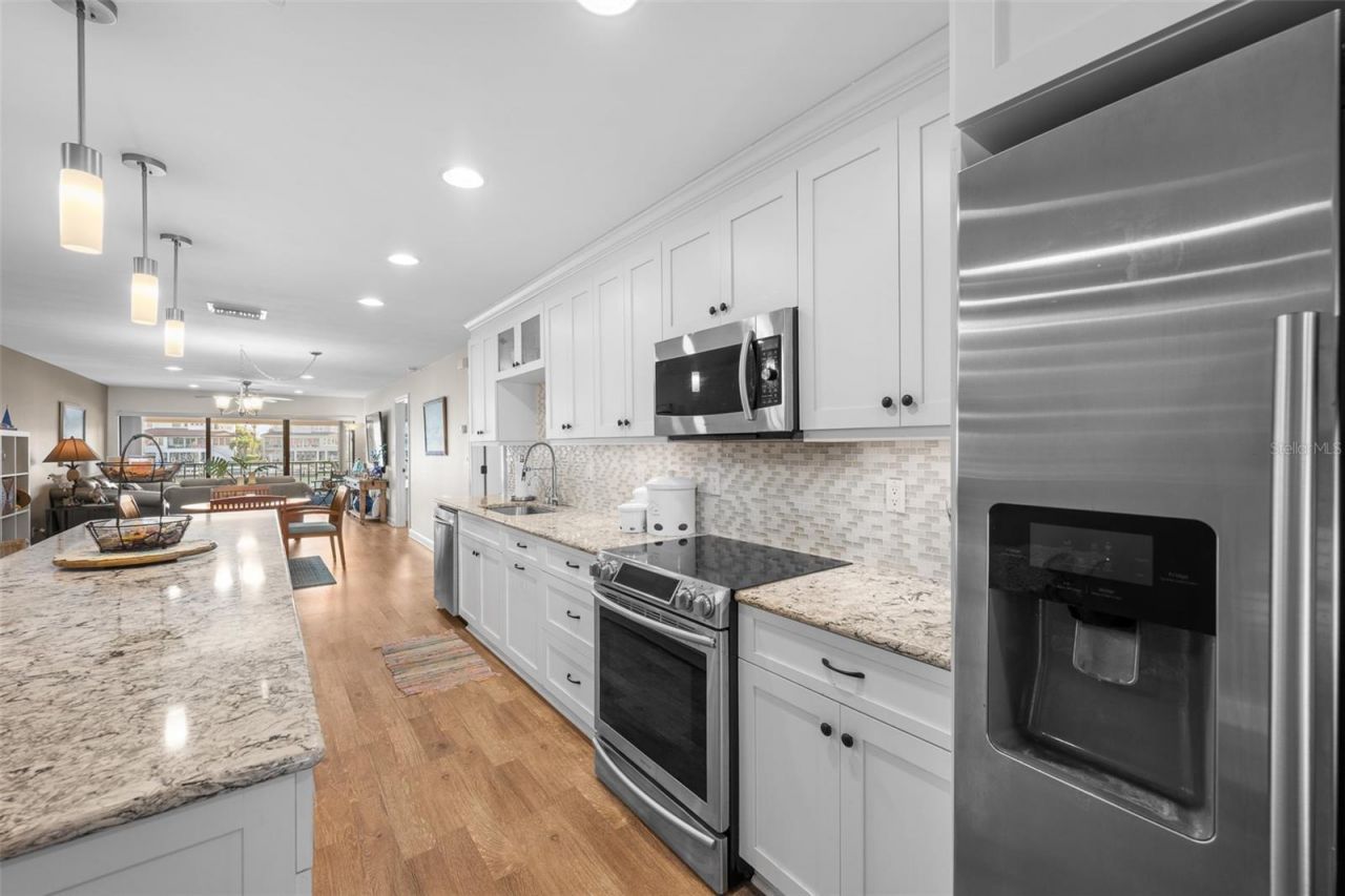 4750 Brittany Drive S, Unit 126, Saint Petersburg, FL 33715 Photo