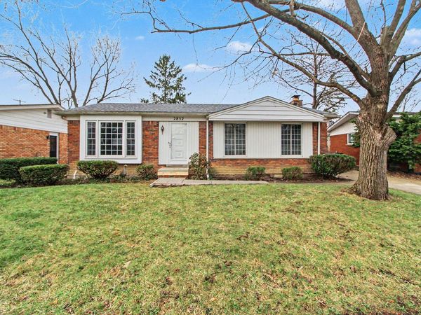 2852 Briarcliff Street, Ann Arbor, MI 48105