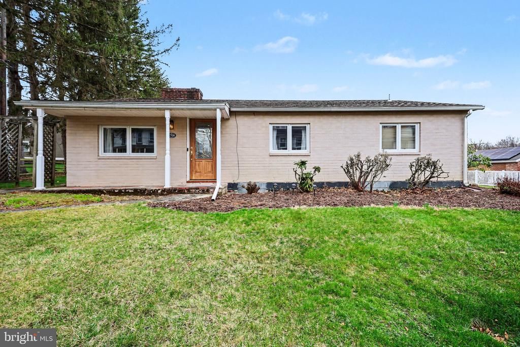 2708 MILL ROAD, MECHANICSBURG, PA 17055