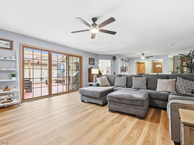 22144 Meadowsouth Court, Strongsville, OH 44149 Photo 16