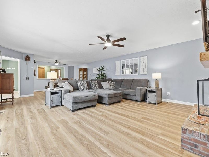 22144 Meadowsouth Court, Strongsville, OH 44149 Photo 17