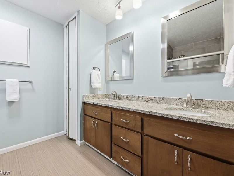 22144 Meadowsouth Court, Strongsville, OH 44149 Photo 29