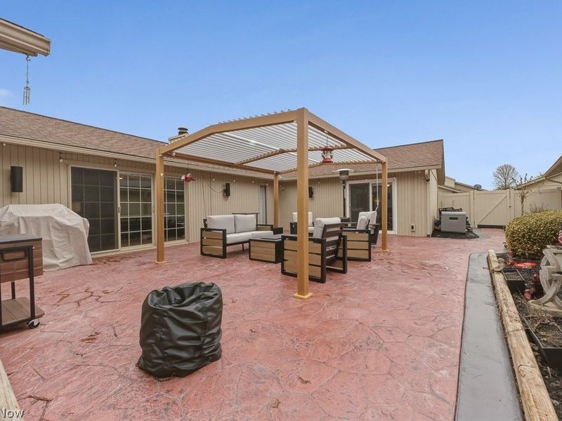 22144 Meadowsouth Court, Strongsville, OH 44149 Photo 32