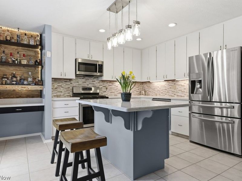 22144 Meadowsouth Court, Strongsville, OH 44149 Photo 7