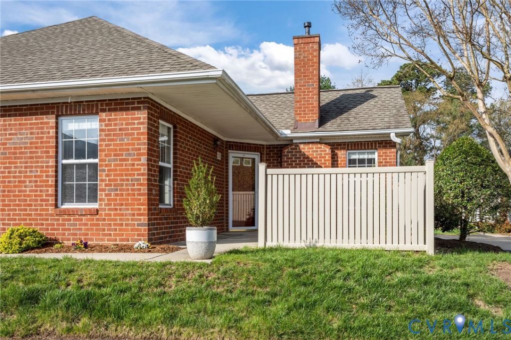 1530 Patriot Circle Glen Allen, VA 23059