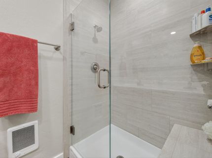 826 E Mountain Ridge Road, Lake Almanor, CA 96137 Photo