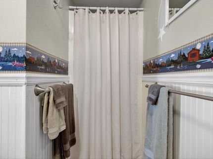 826 E Mountain Ridge Road, Lake Almanor, CA 96137 Photo