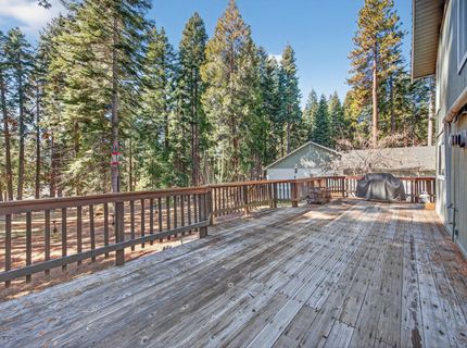 826 E Mountain Ridge Road, Lake Almanor, CA 96137 Photo