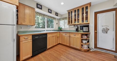 826 E Mountain Ridge Road, Lake Almanor, CA 96137 Photo