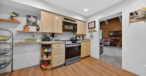 826 E Mountain Ridge Road, Lake Almanor, CA 96137 Photo