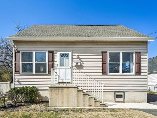 19 Marlin Ave, Pequannock, NJ 07440