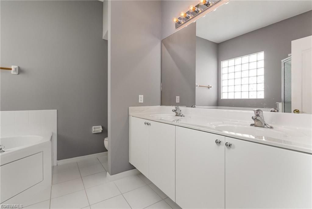 2684 Sunset Lake Dr , Cape Coral, FL 33909 Photo