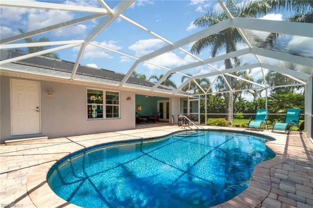 844 SW 17th Ter, Cape Coral, FL 33991 Photo