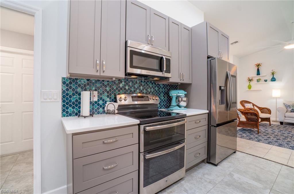844 SW 17th Ter, Cape Coral, FL 33991 Photo