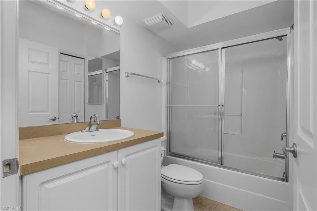 26800 Rosewood Pointe Ln, Unit 204, Bonita Springs, FL 34135 Photo