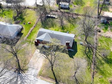 8801 Orchard Street, Pleasant Valley, MO 64068