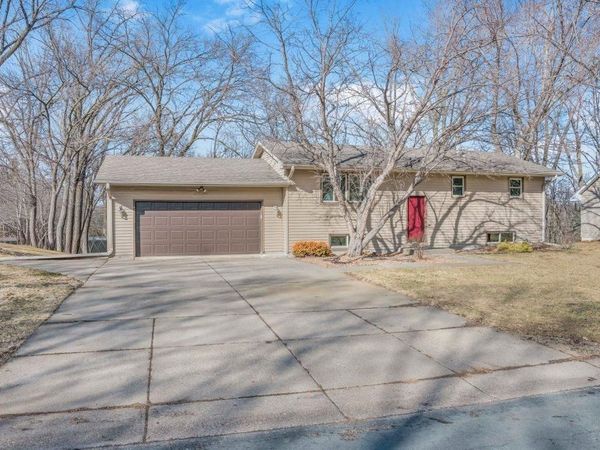 16420 Lake Ridge Drive, Maple Grove, MN 55311