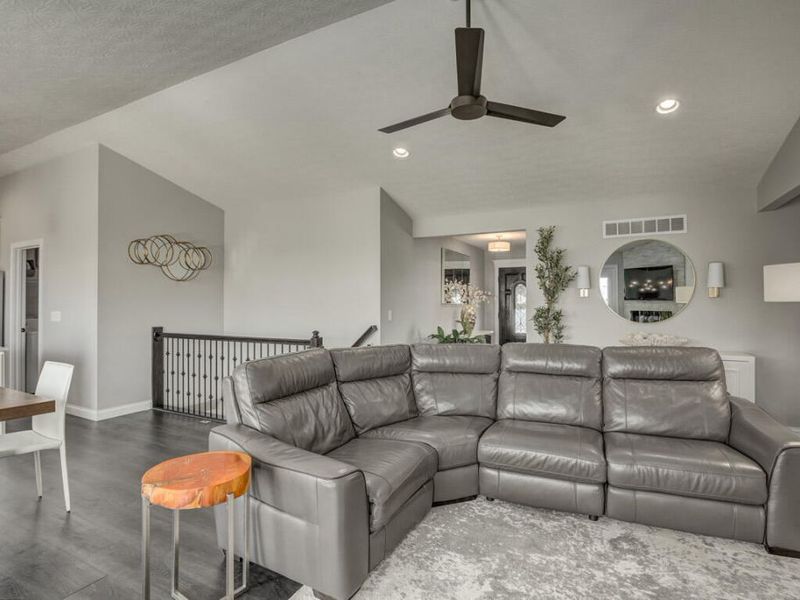 7500 Harvestdale Lane, Florence, KY 41042 Photo 6