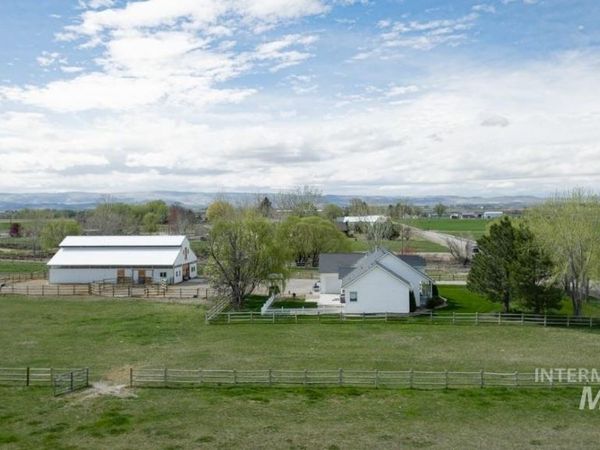 2675 Kings Way Drive, Homedale, ID 83628