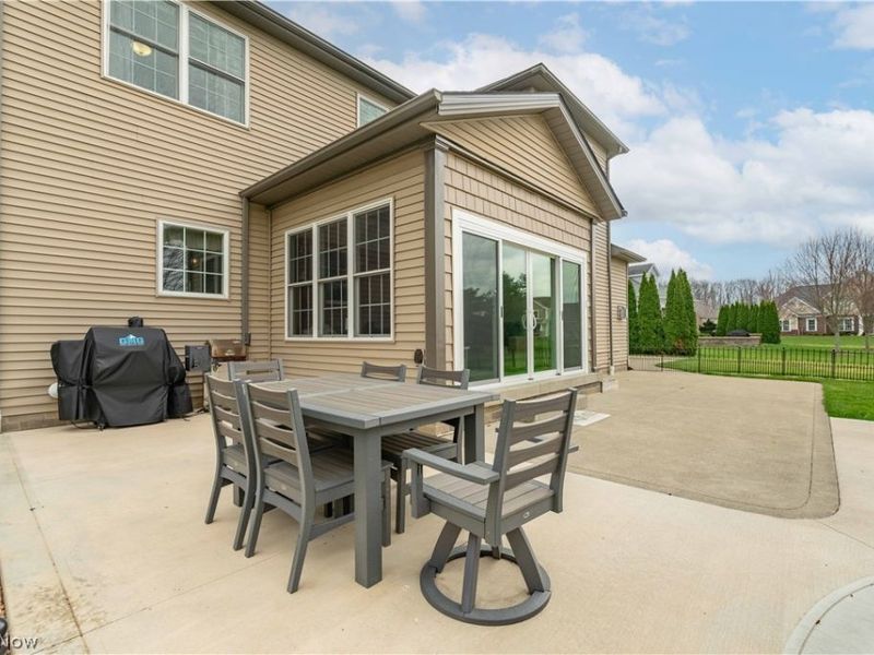 6607 Woodbridge Circle NW, Massillon, OH 44646 Photo 10