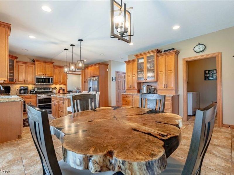 6607 Woodbridge Circle NW, Massillon, OH 44646 Photo 17