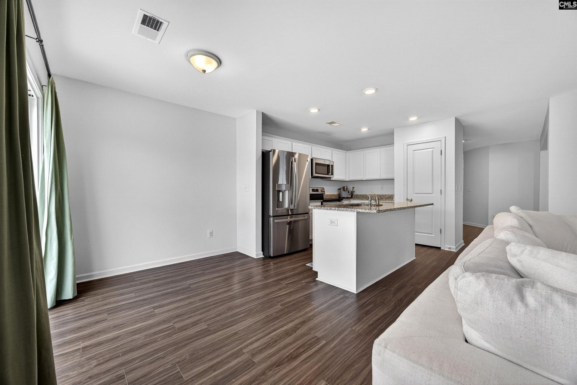 2410 Trakand Drive  Photo 11