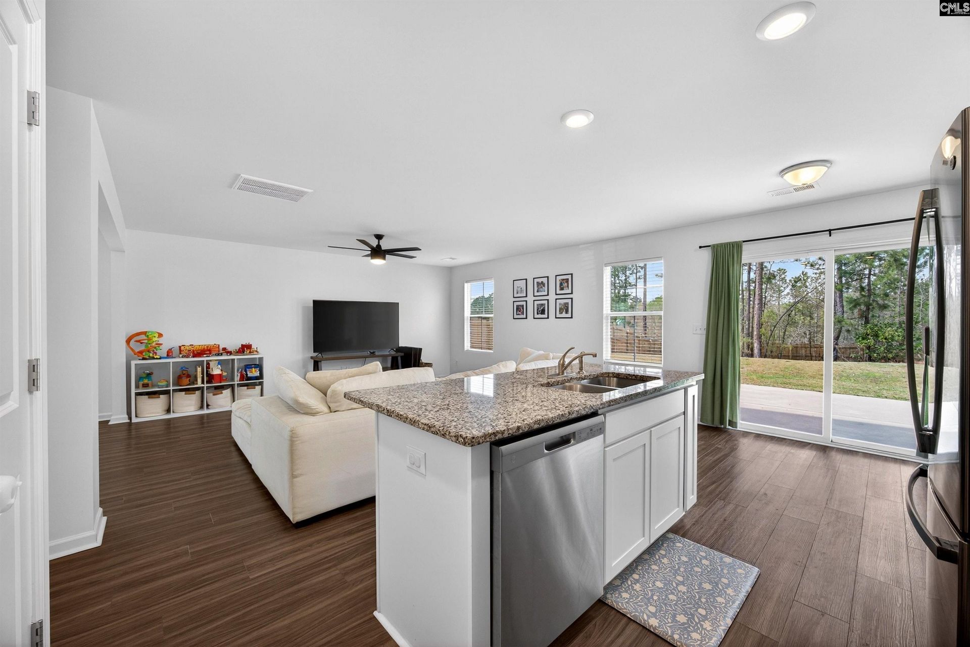 2410 Trakand Drive  Photo 17