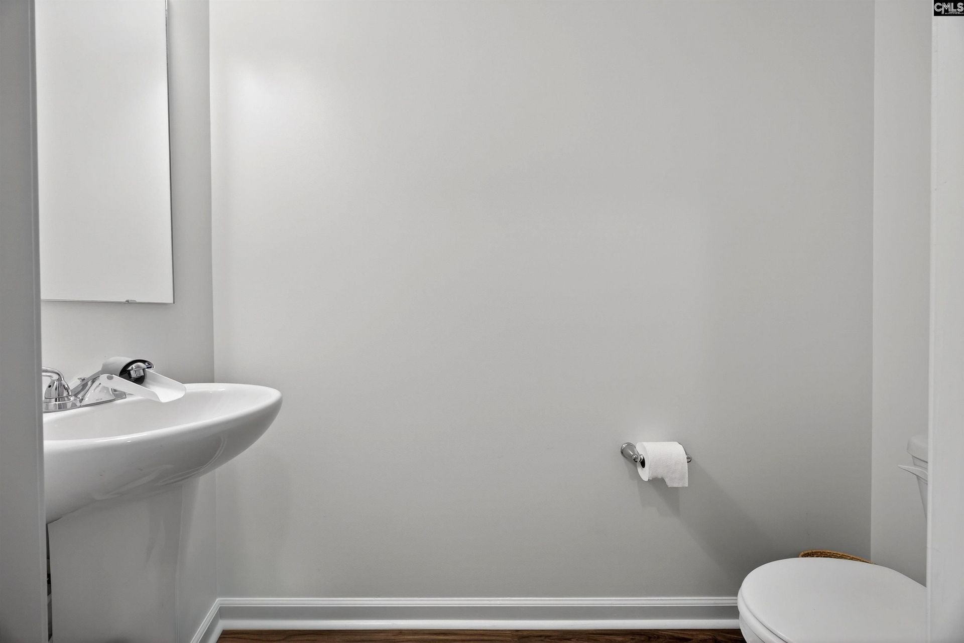 2410 Trakand Drive  Photo 4