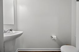 2410 Trakand Drive  photo 4