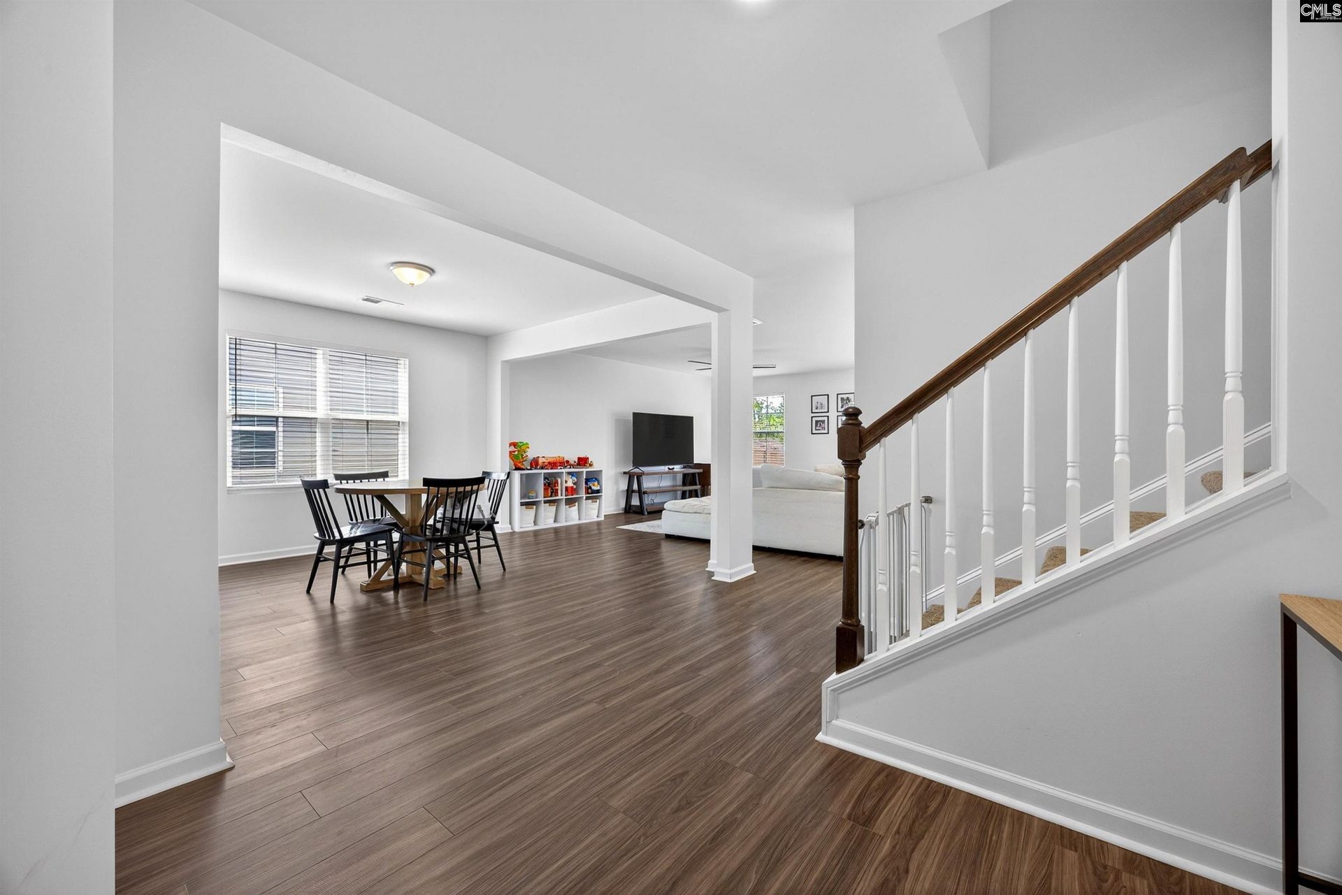 2410 Trakand Drive  Photo 5