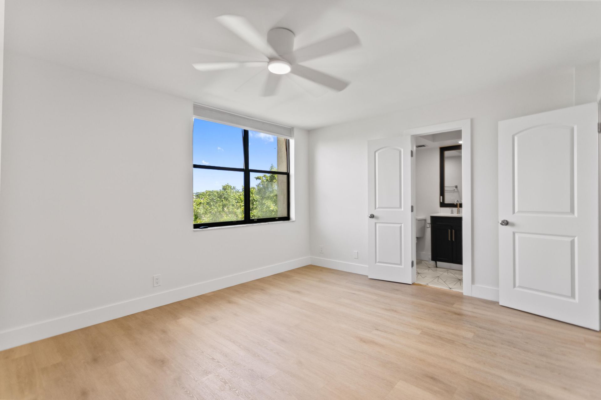 955 Egret Circle, Unit 504, Delray Beach, FL 33444 Photo