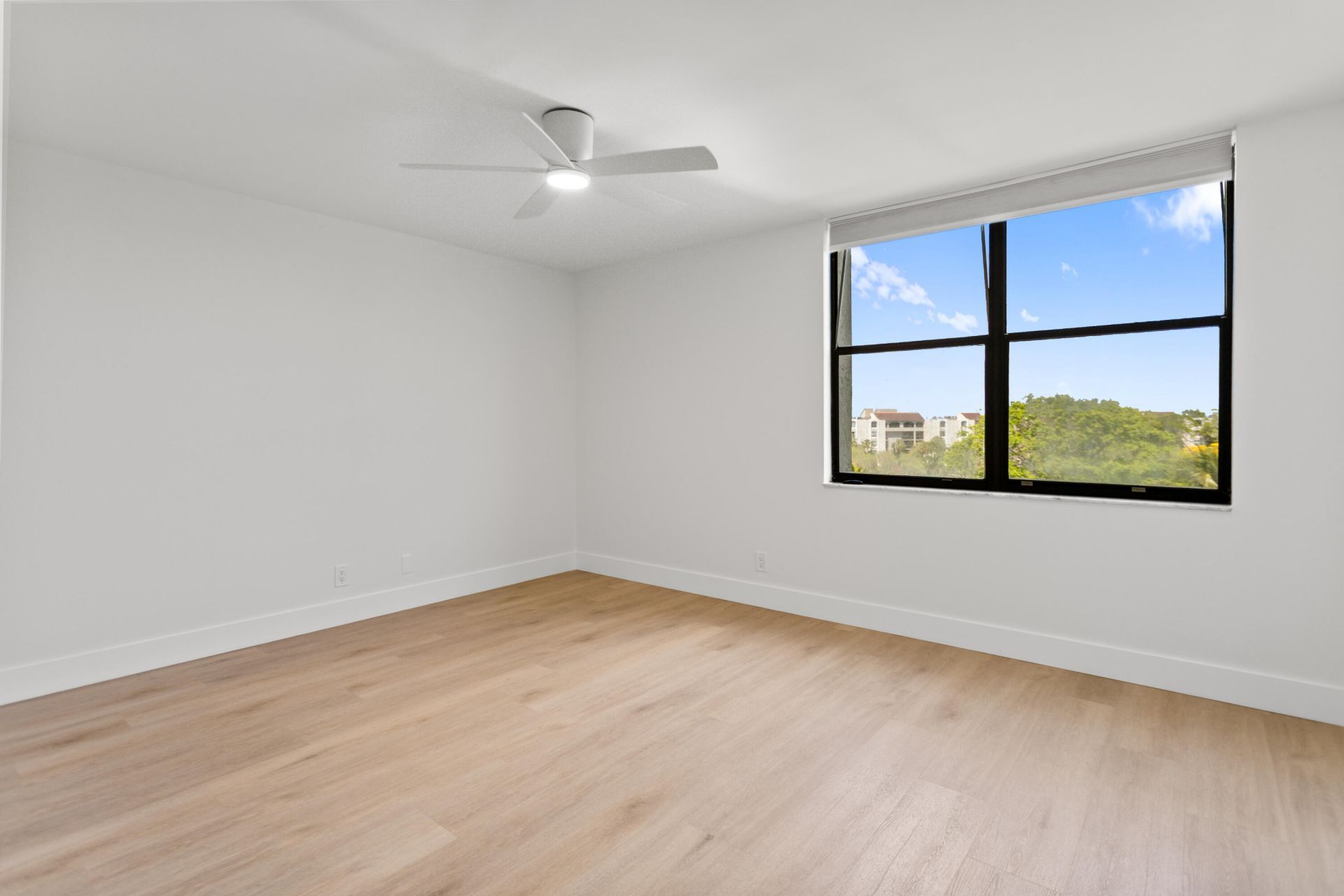 955 Egret Circle, Unit 504, Delray Beach, FL 33444 Photo