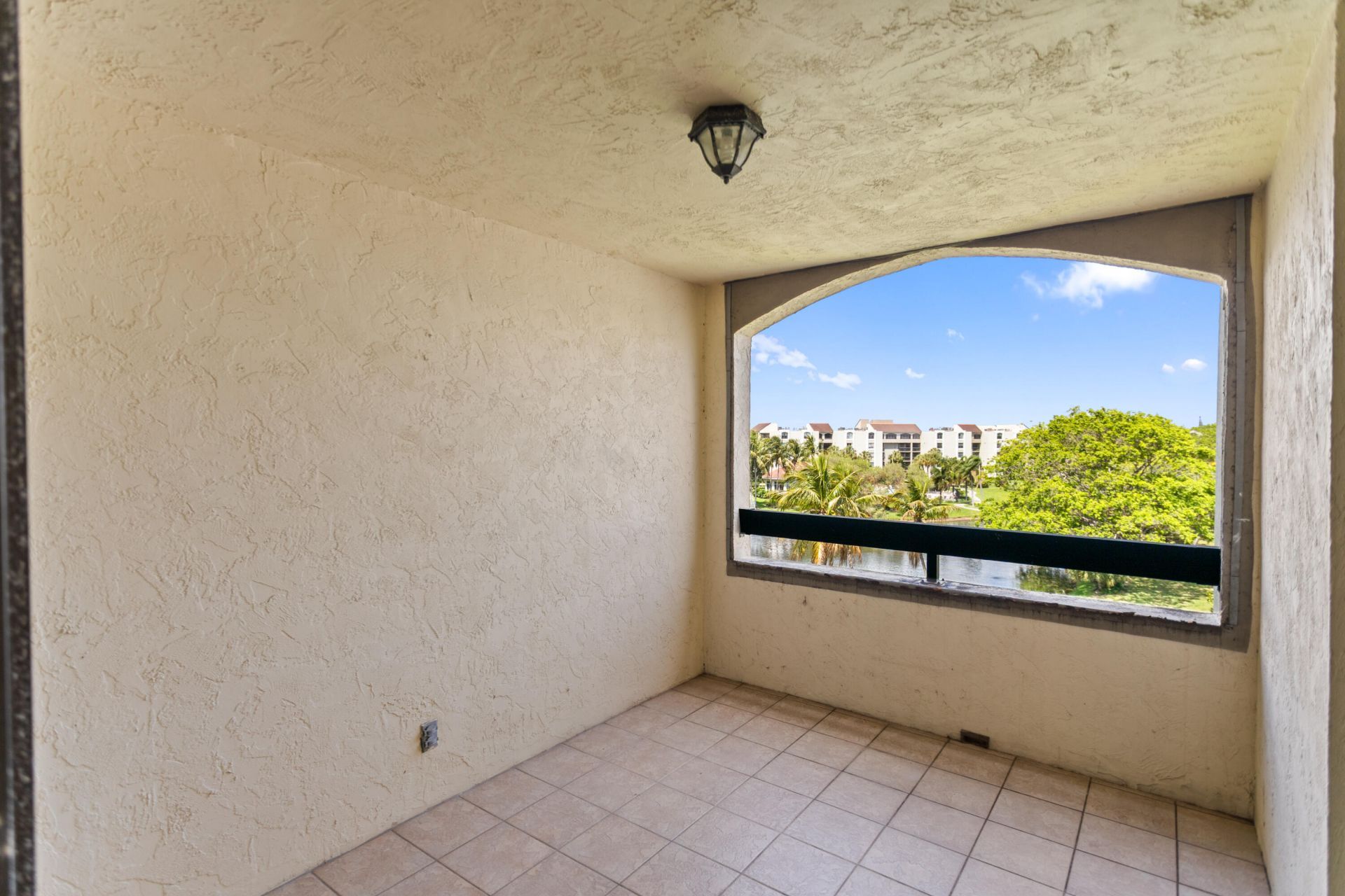 955 Egret Circle, Unit 504, Delray Beach, FL 33444 Photo