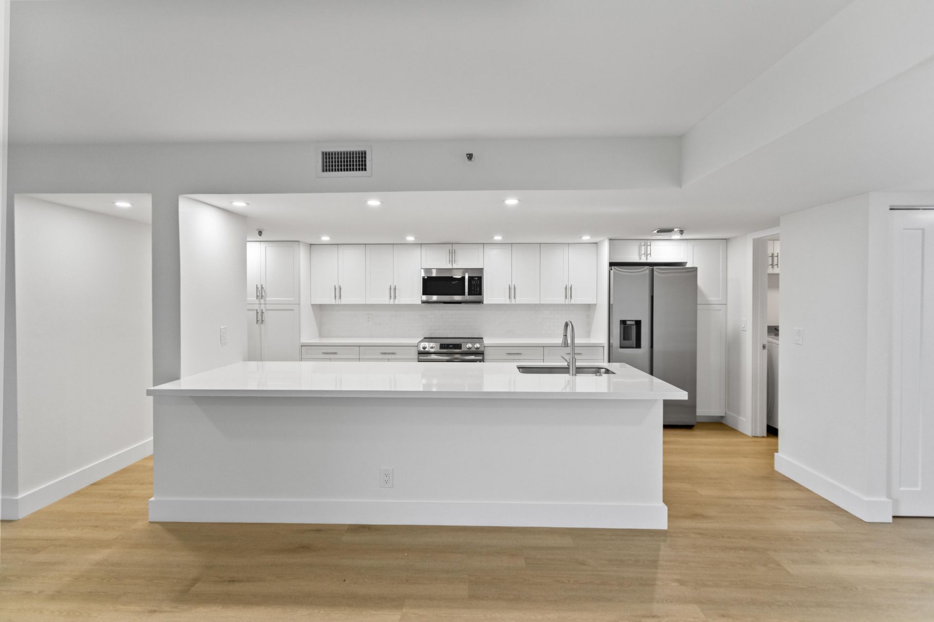 955 Egret Circle, Unit 504, Delray Beach, FL 33444 Photo