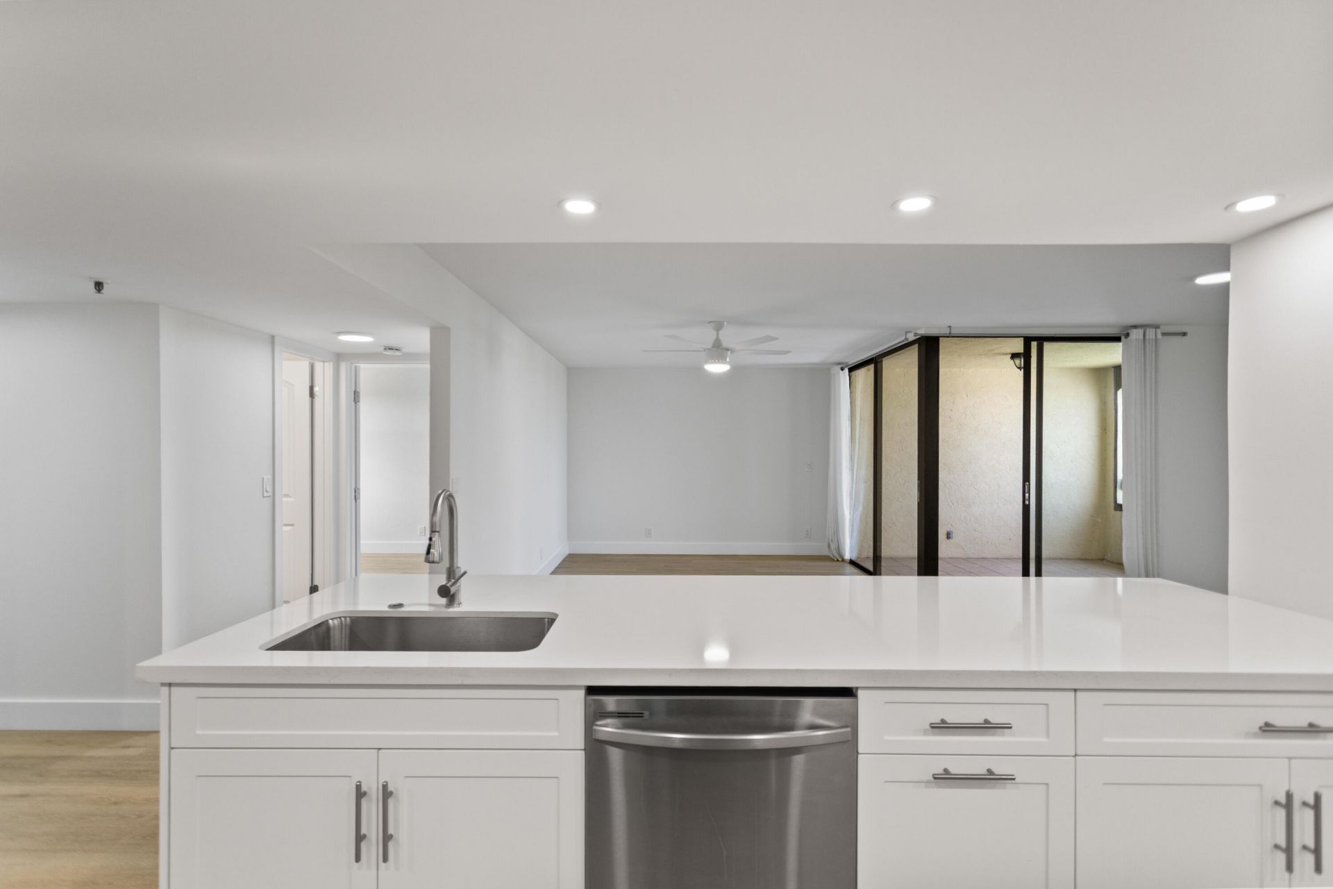 955 Egret Circle, Unit 504, Delray Beach, FL 33444 Photo