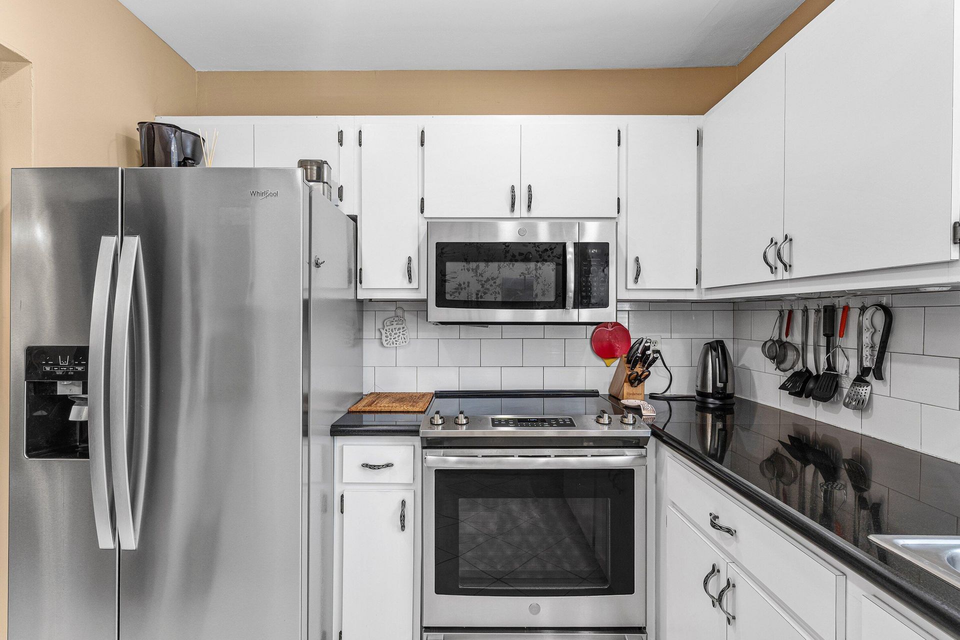 2561 Boundbrook Boulevard, Unit 209, Palm Springs, FL 33406 Photo