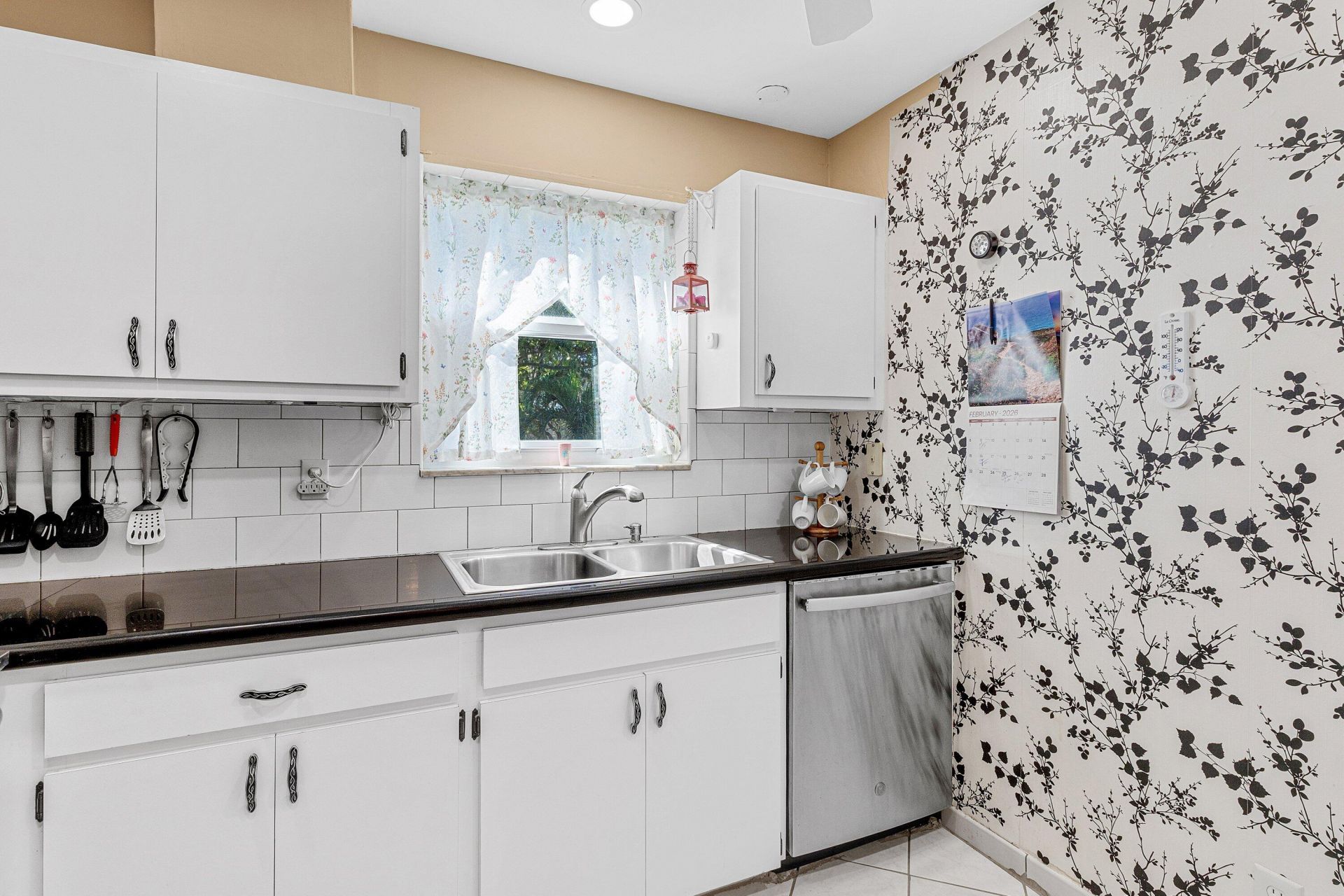 2561 Boundbrook Boulevard, Unit 209, Palm Springs, FL 33406 Photo