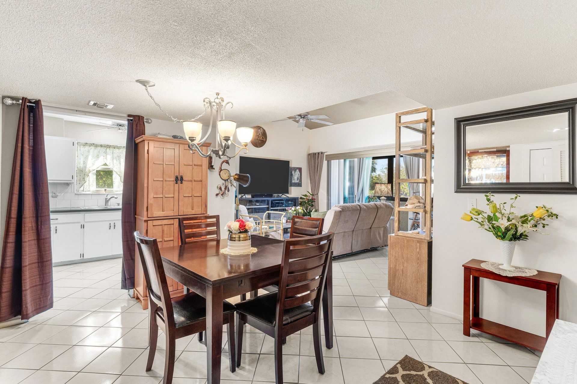 2561 Boundbrook Boulevard, Unit 209, Palm Springs, FL 33406 Photo