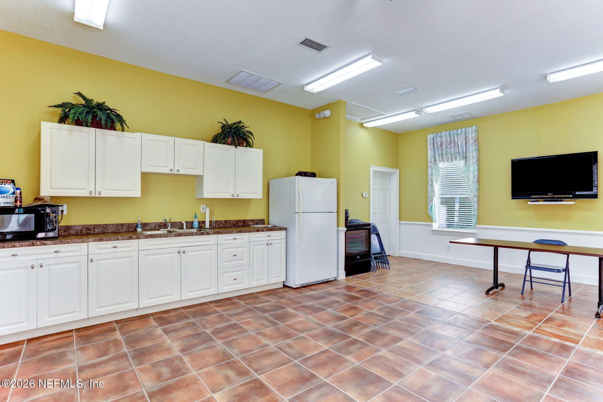 403 Tarpon Avenue, Unit 120, Fernandina Beach, FL 32034 Photo