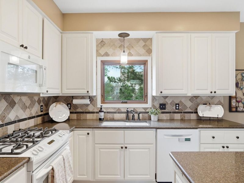 718 Westray Drive, Westerville, OH 43081 Photo 15