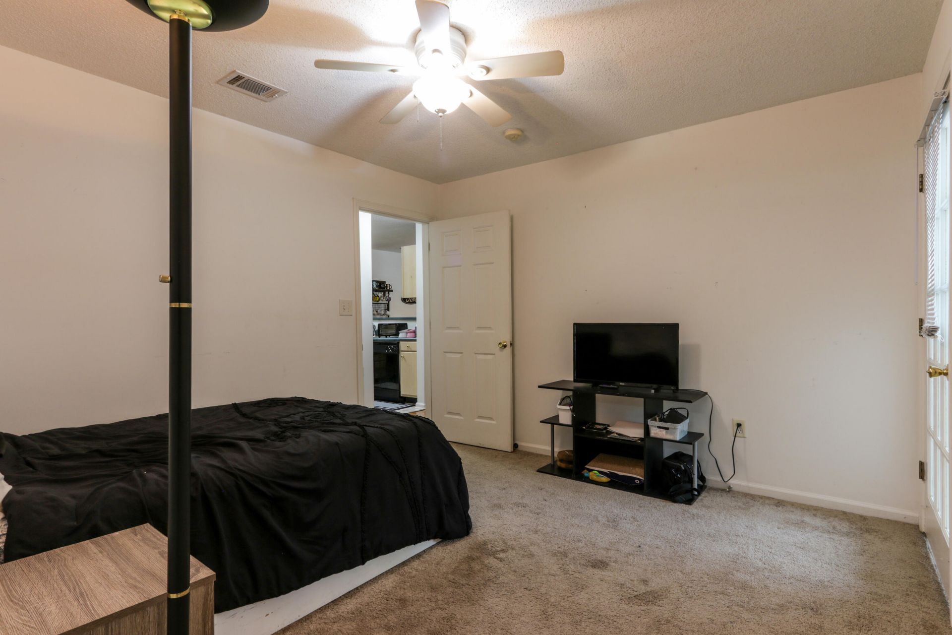 188 Midland Parkway Photo 13