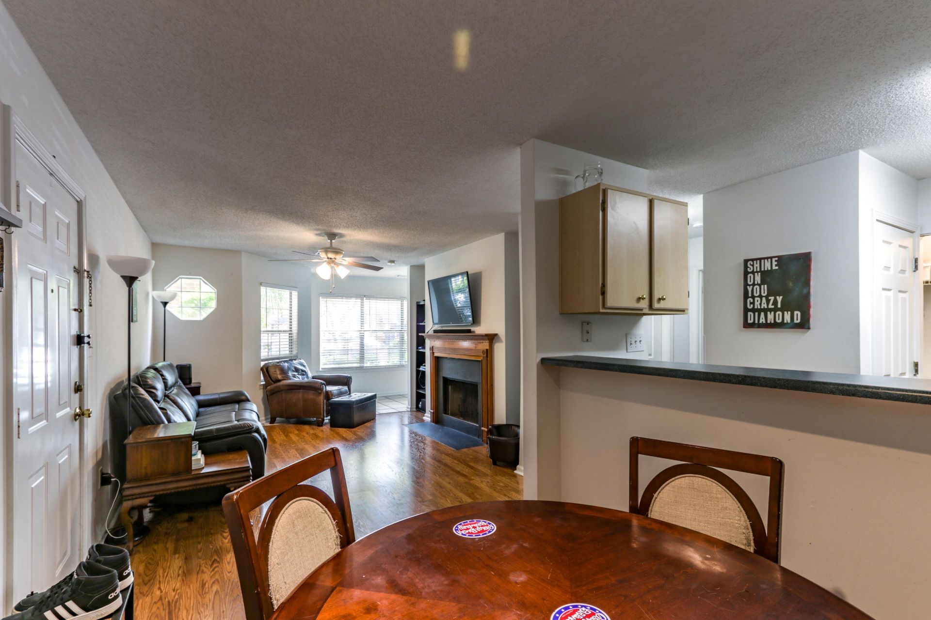 188 Midland Parkway Photo 6