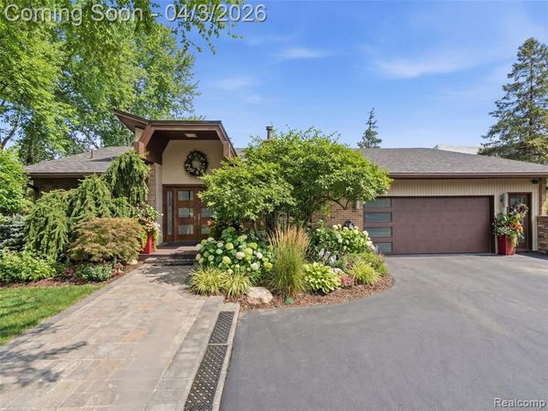 4749 Tara Court, West Bloomfield Twp, MI 48323