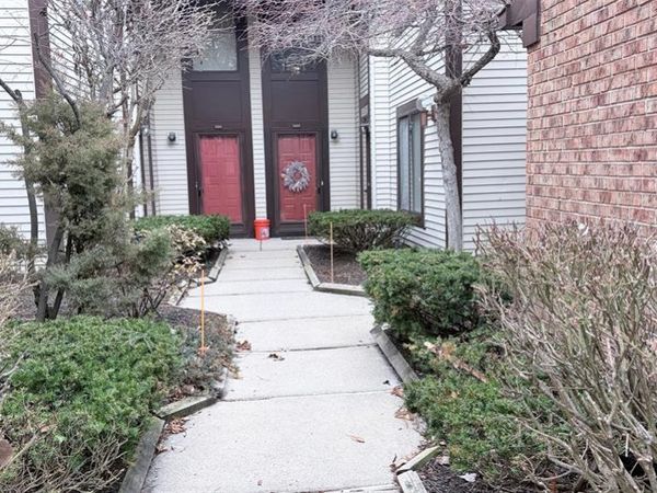 24219 Evergreen Road, Southfield, MI 48075