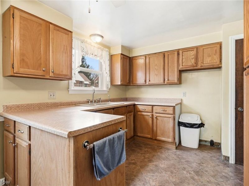 4454 2nd Street NW, Canton, OH 44708 Photo 12